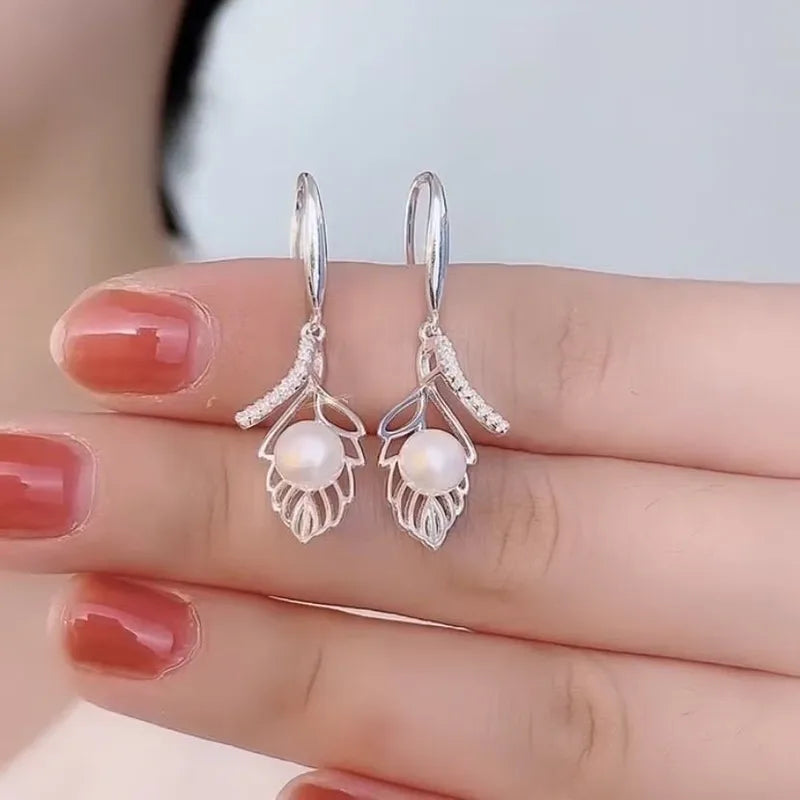 Leaf Pearl Earrings