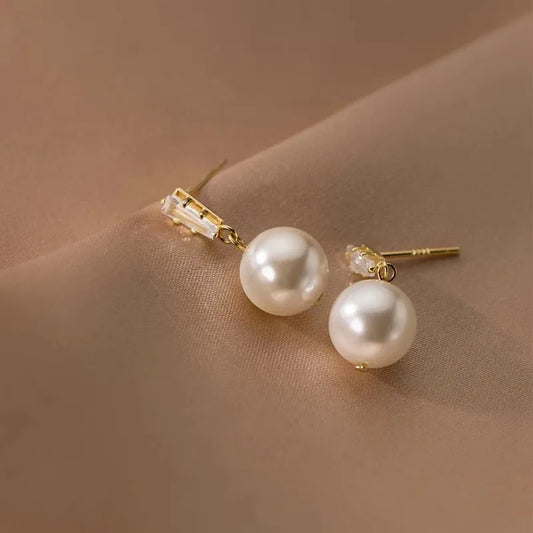 Pearl Drop Earring