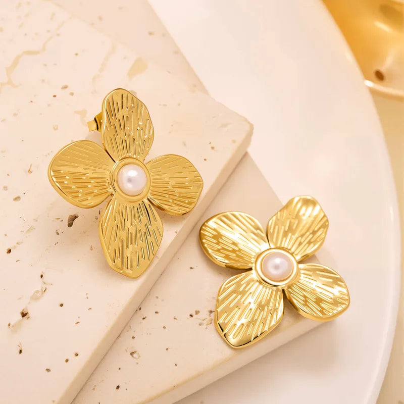 Gold flower earrings with pearl center, Korean-inspired floral jewelry, elegant accessory