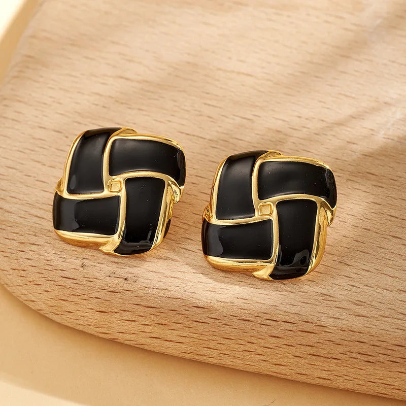 Square Spiral Stud - Black