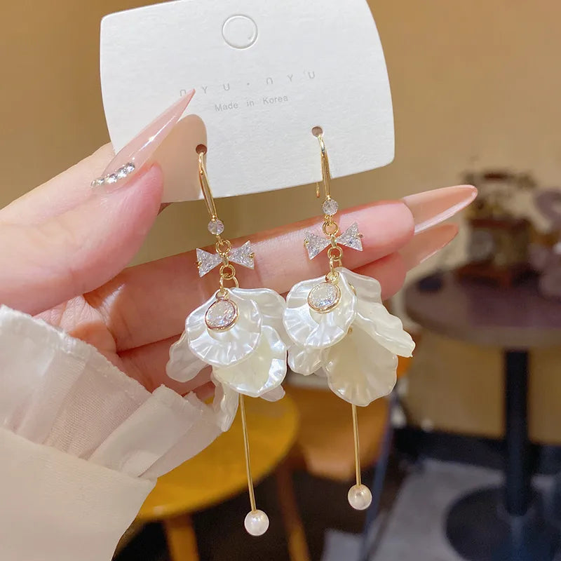 French Style Pearl Flower Earring