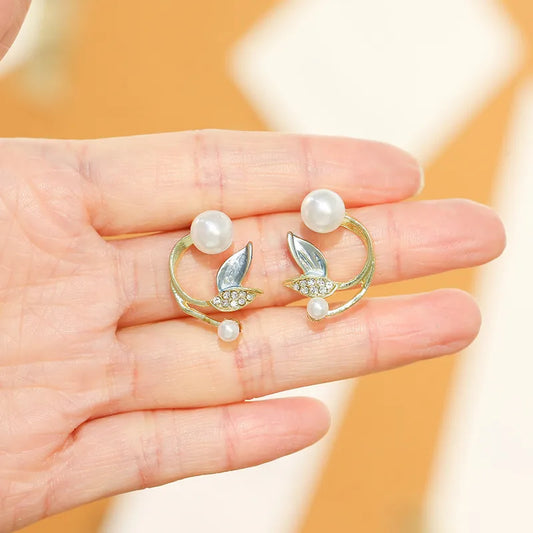 Pearl Leaf Elegance Stud Earrings