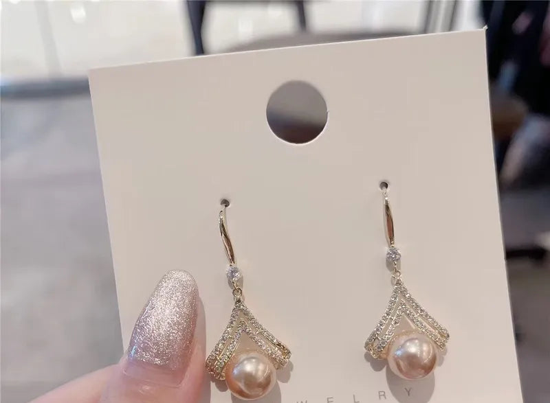 Rose Gold Pearl Drop Earring