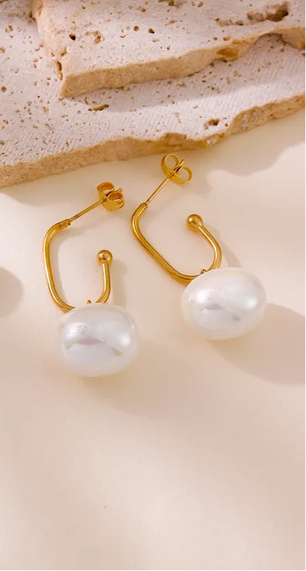 White Pearl Earring