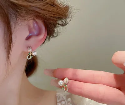 Pink Tulip Flower Pearl Stud