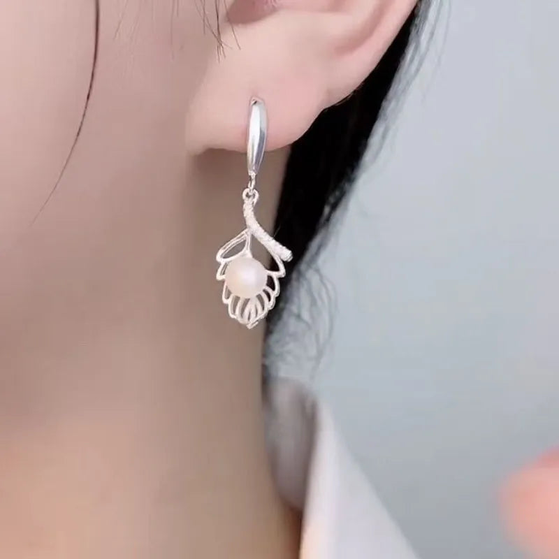 Leaf Pearl Earrings