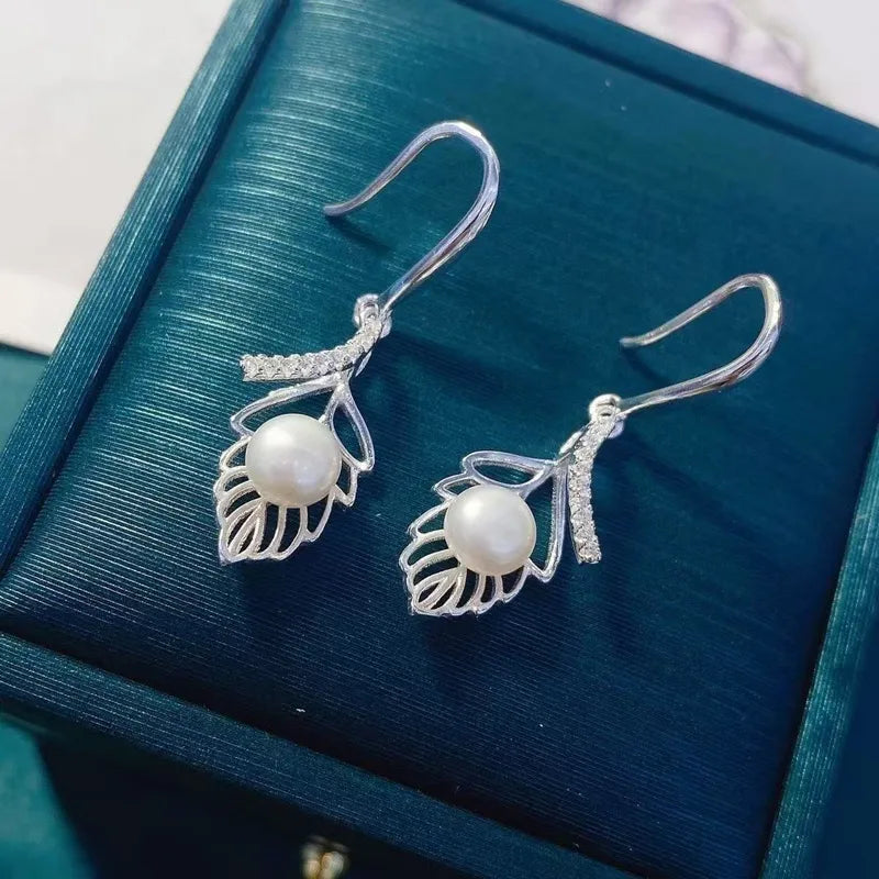 Leaf Pearl Earrings