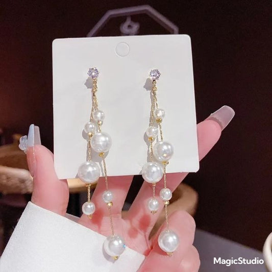 Pearl drop earrings