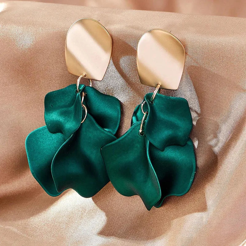 Korean Style Tassel Earring - Dark Green
