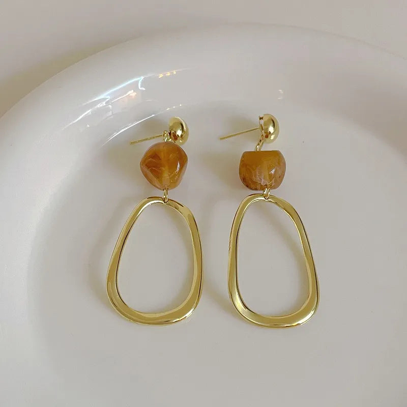 Vintage Style Drop Earrings - Brown