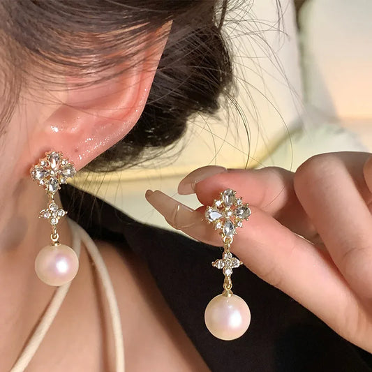 Gold Pearl stud