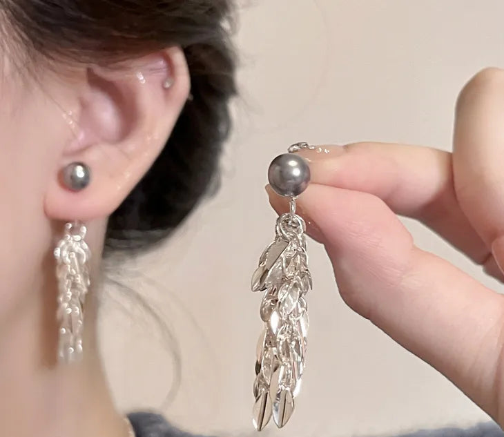 Small silver leaf earrings