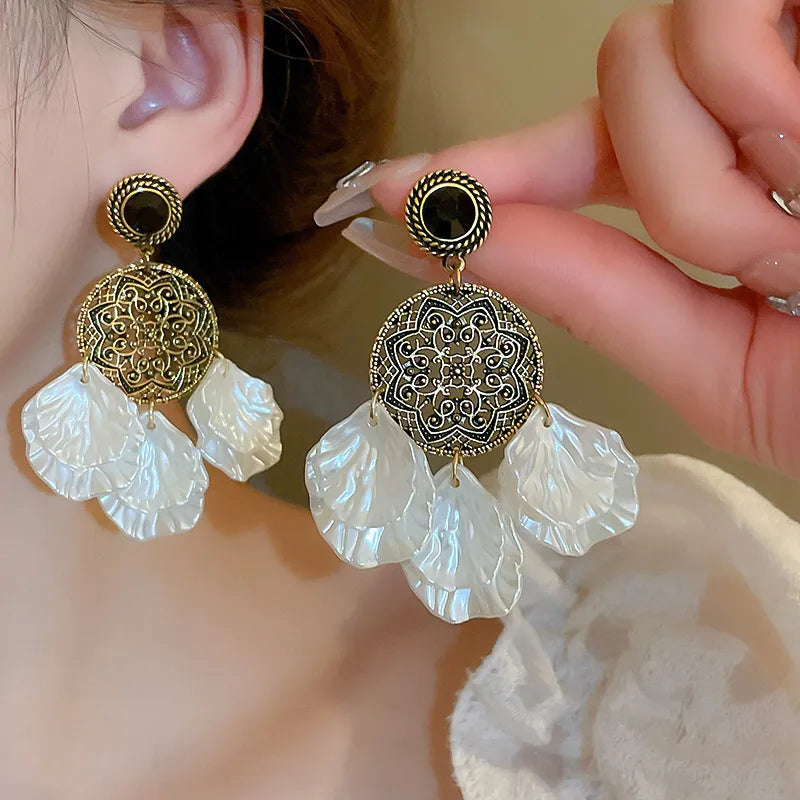 Black golden drop earring