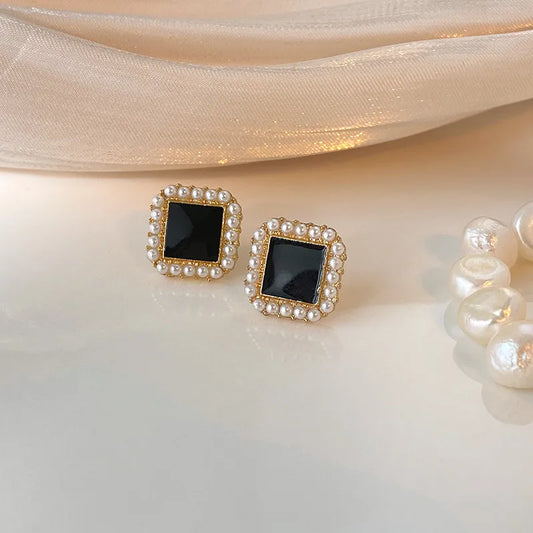 black square pearl stud
