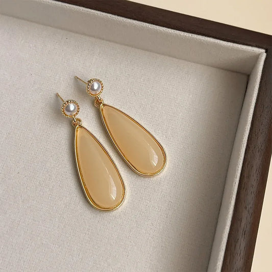 Acrylic Blooming Earrings - Beige