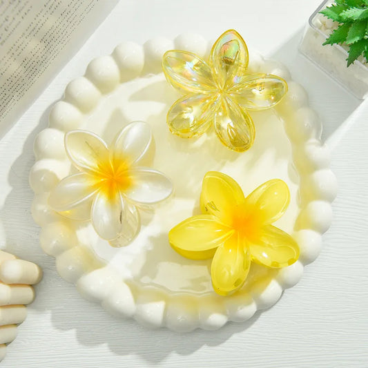 Yelloe shade plumeria clip