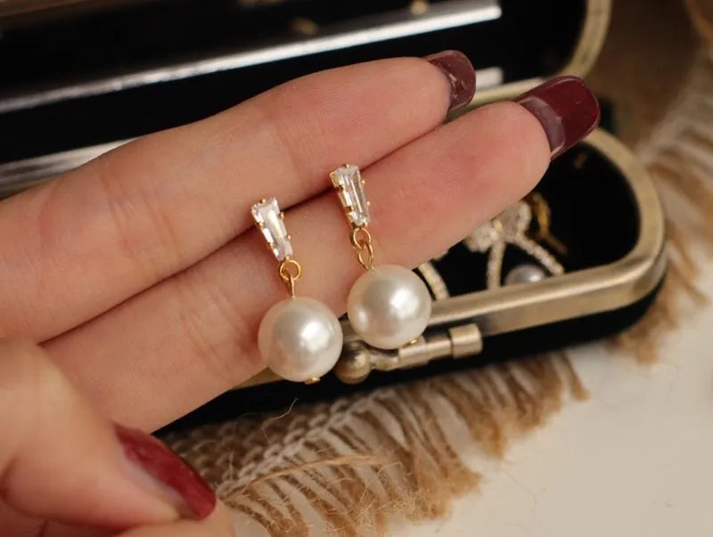Pearl Drop Earring