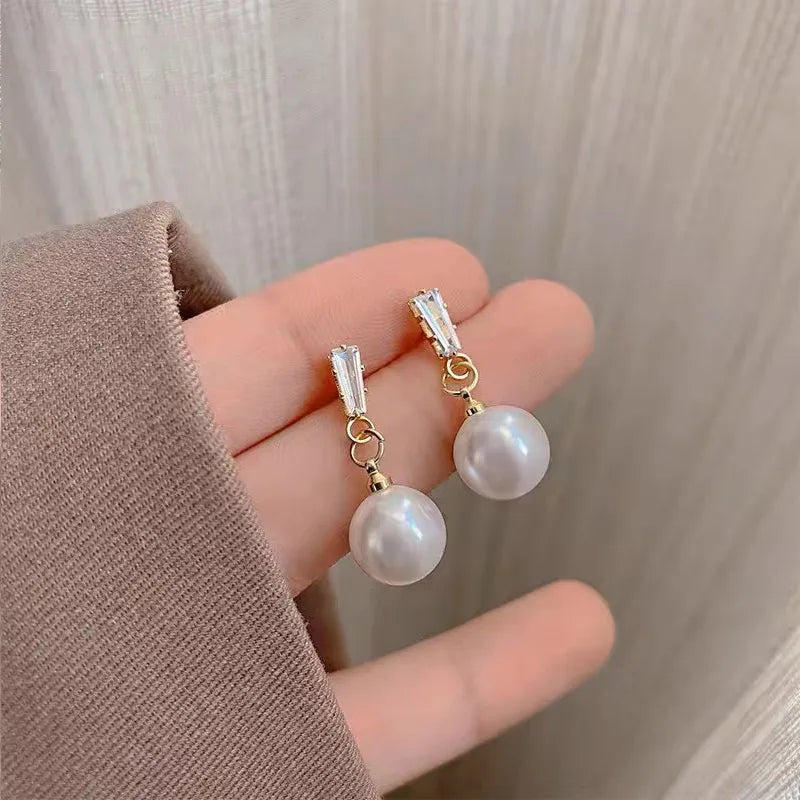 Pearl Drop Earring