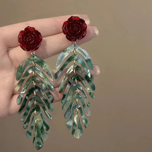 Red-Green Geometric Long Pattern Earring