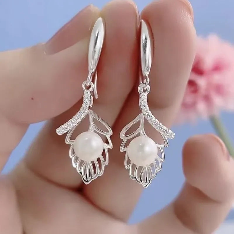 Leaf Pearl Earrings