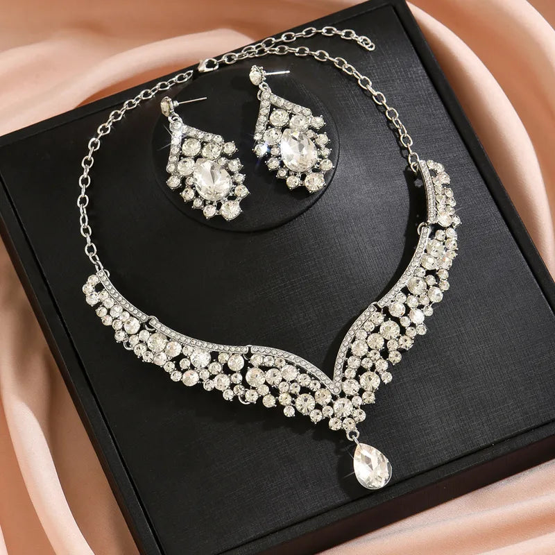 Necklace Set Rhinestone - Silver and White