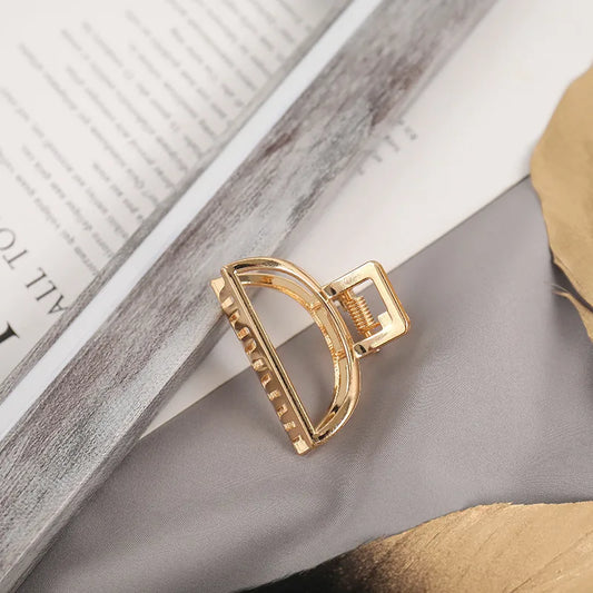 Simple Metal Clip - Small Semicircle